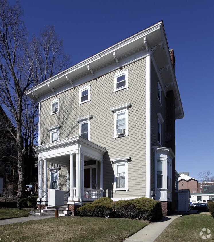 Foto principal - 170 Waterman St