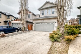 Building Photo - 254-100 100 Cranwell Bay SE
