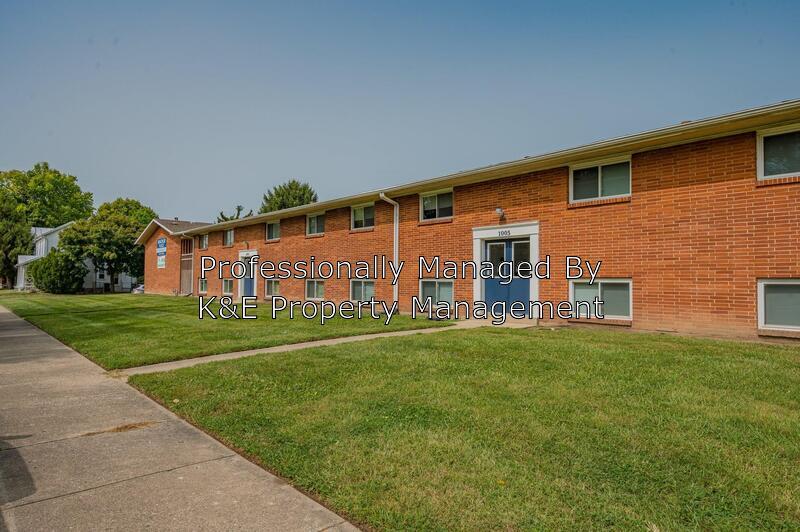 Primary Photo - 1025 E Pearl St