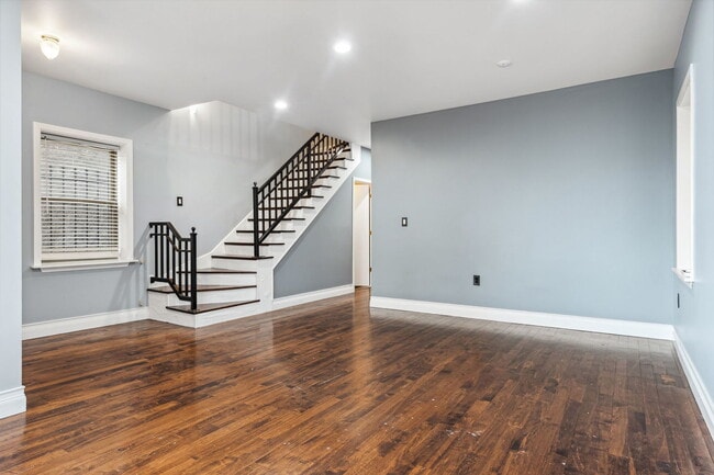 Building Photo - 4528 S St Lawrence Ave