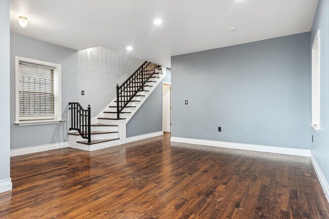 Foto del edificio - 4528 S St Lawrence Ave