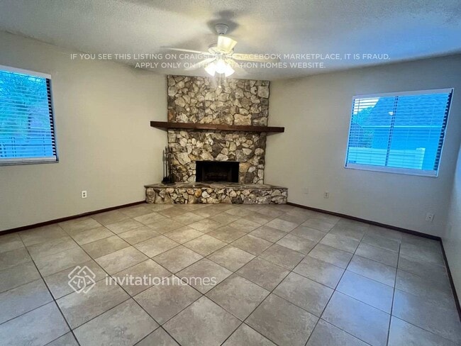 Foto del edificio - 714 Boysenberry Ct