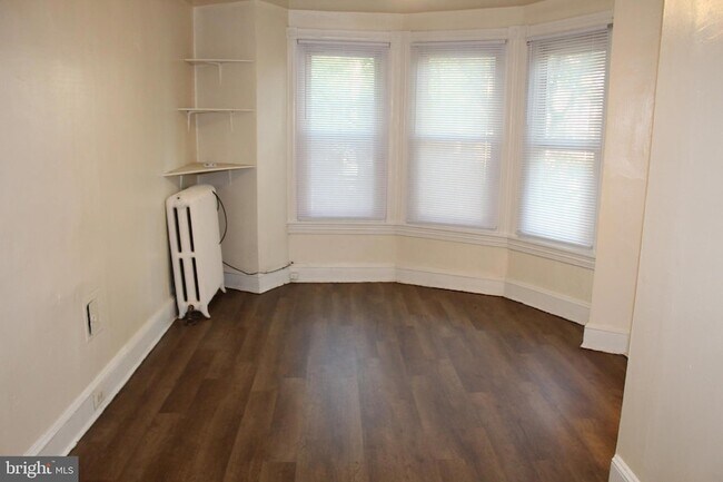 Foto del edificio - 5154-56 Ridge Ave