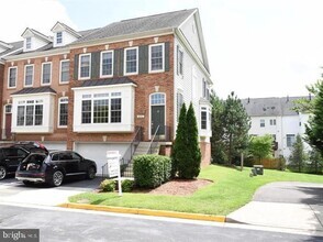 Building Photo - 12181 Caldicot Ln