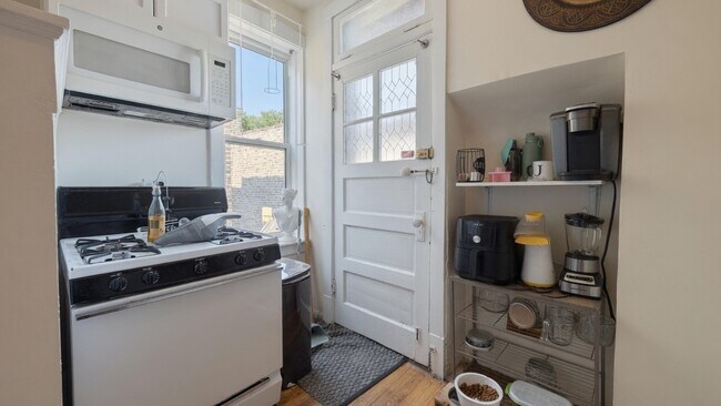 Foto del edificio - 4617 N Rockwell St