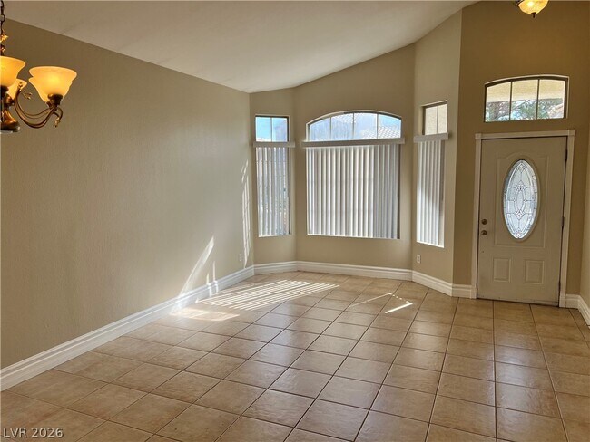 Foto del edificio - 5705 Cliff Point