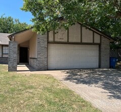 Building Photo - 12735 E 39th St