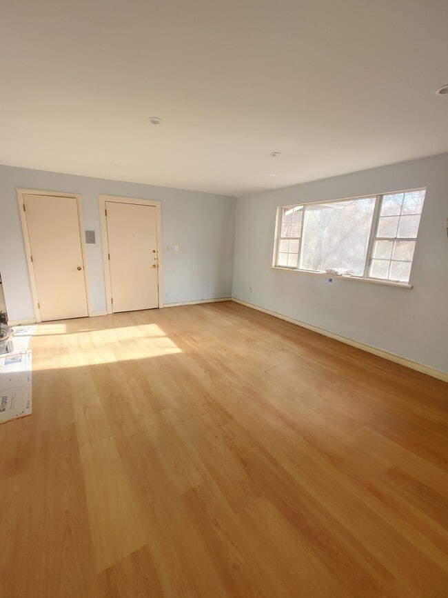 Building Photo - 56 Jacqueline Rd