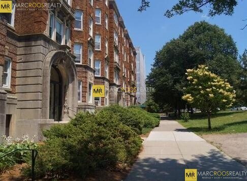 Building Photo - 1184 Boylston St