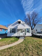 Building Photo - 3816 Almeda Dr