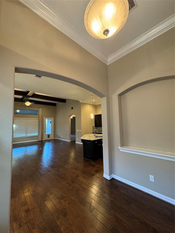 Building Photo - 5015 Fairford Dr