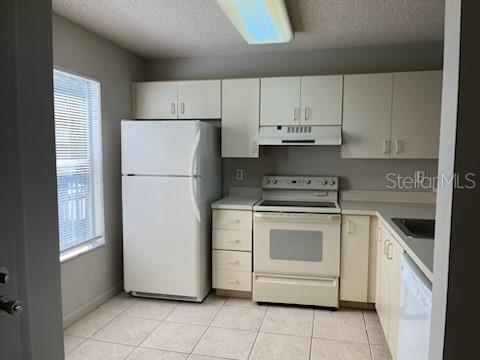 Building Photo - 2564 Woodgate Blvd