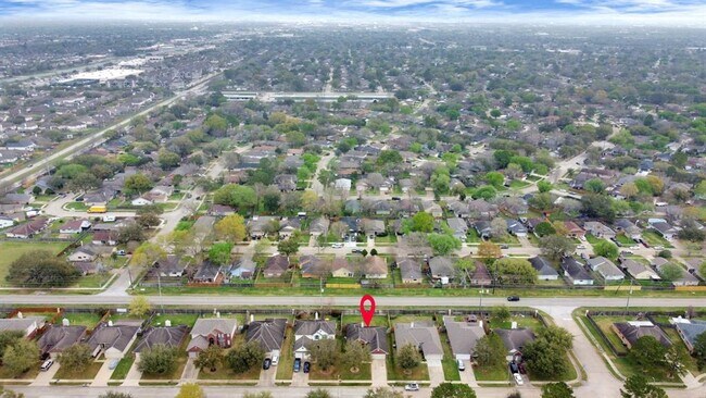 Foto del edificio - 14126 Silver Glade Ln