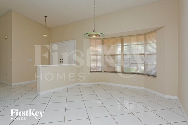 Foto del edificio - 19340 NW 8th St