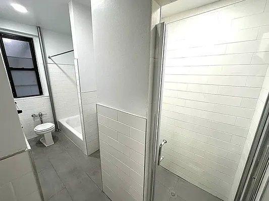 Building Photo - 1 bedroom in BRONX NY 10451