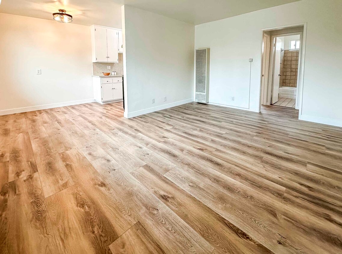 Photo - 2540 3rd Ave (Los Angeles, CA)