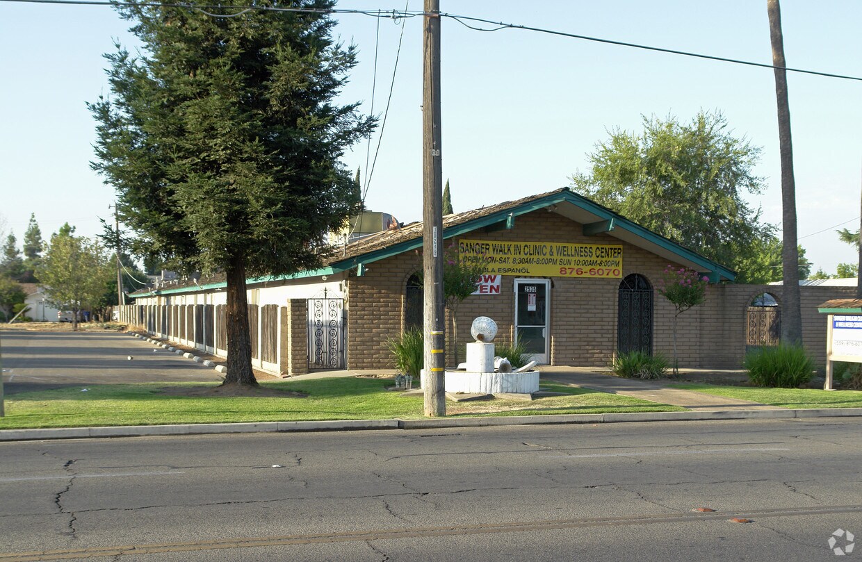 Foto del edificio - 2535 Jensen Ave