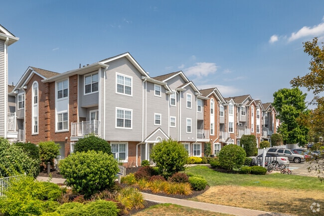 Building Photo - Liberty Terrace
