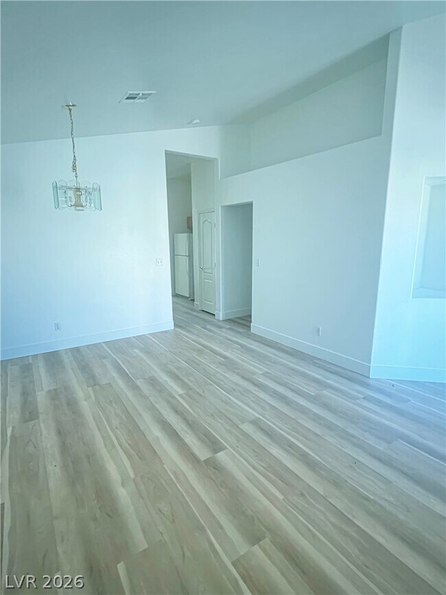 Foto del edificio - 5461 Zone Ave