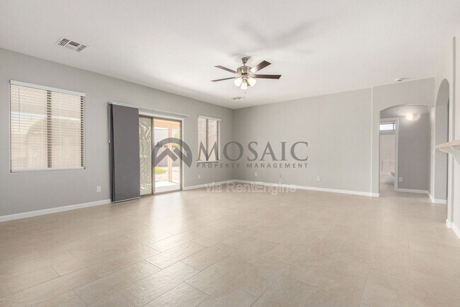 Building Photo - 1245 E Waterview Pl