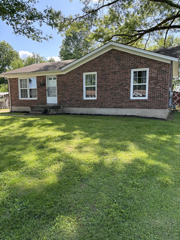 Foto principal - 7118 Daisy Ave