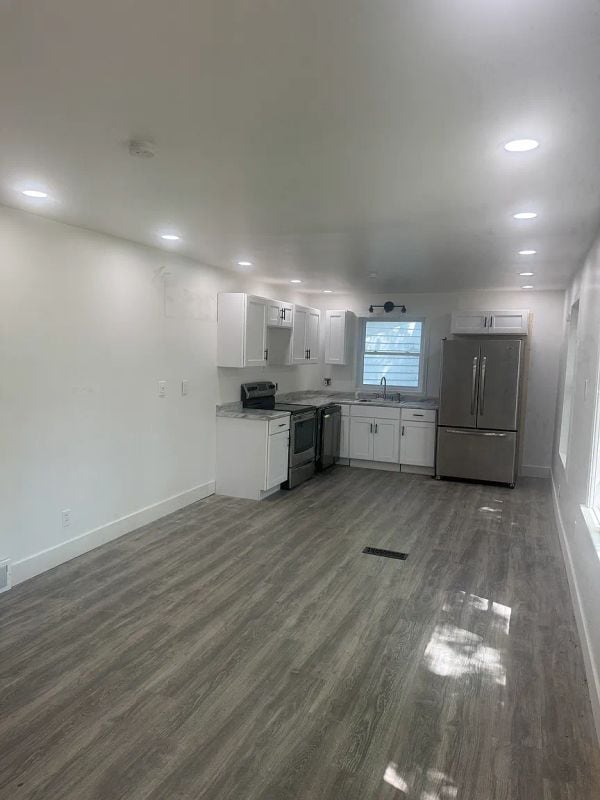 Building Photo - 7843 Emery Cir