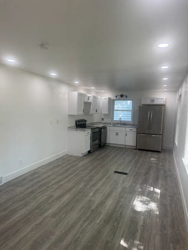 Foto del edificio - 7843 Emery Cir