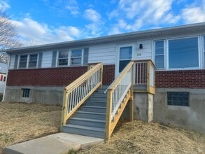 Building Photo - 212 Taylor St