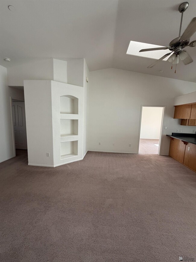 Building Photo - 3090 S Ragen Dr