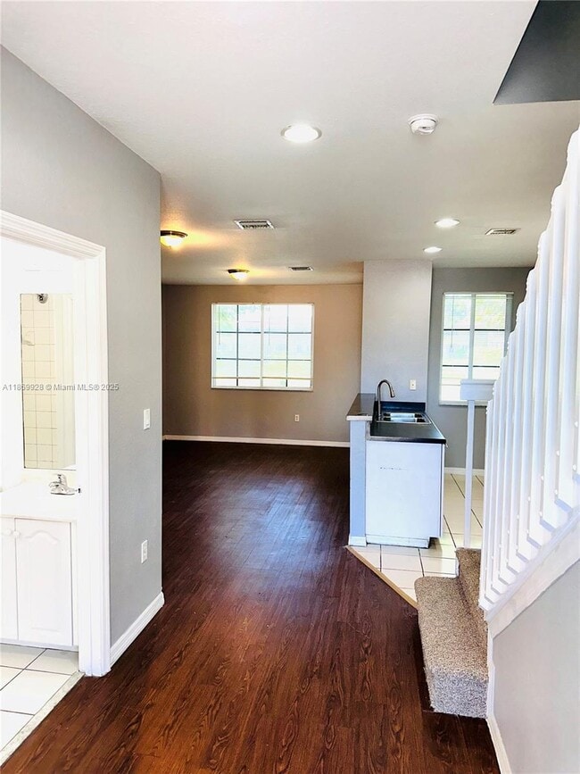 Building Photo - 6053 SW 19th Pl