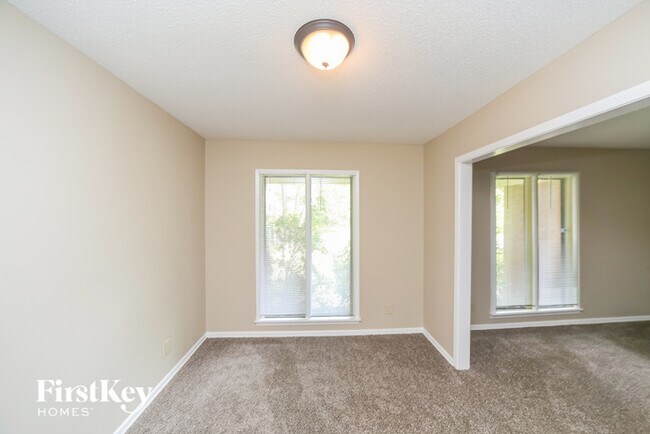 Foto del edificio - 2311 Ridgeland St