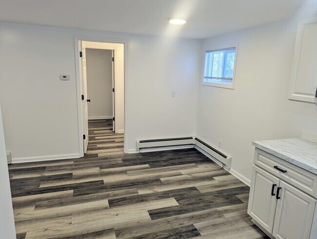 Foto del edificio - 868 S Huron Rd