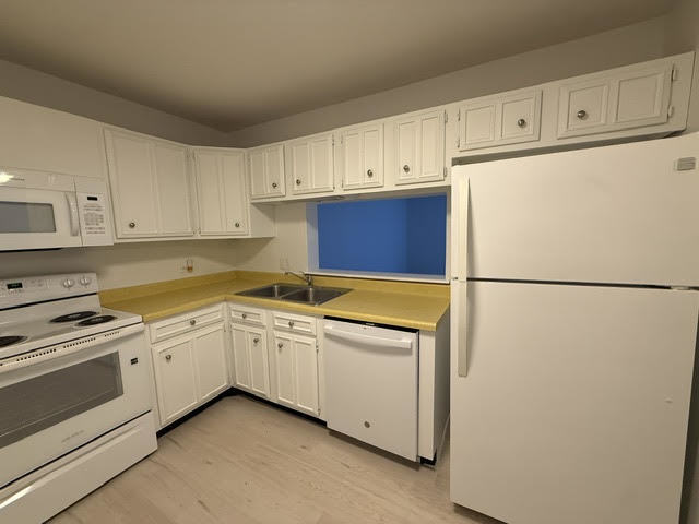 Foto del edificio - 1265 N Sterling Ave