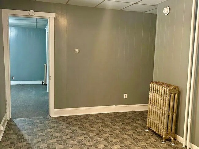 Building Photo - 25 N Washington St