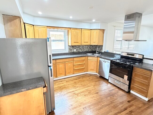 Foto del edificio - 2303 N 74th Ave
