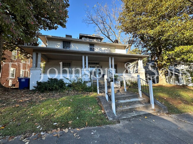 Photo - Downtown and West End Location Apartment