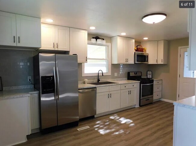 Building Photo - 125 Avenue A