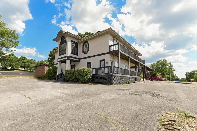 Foto del edificio - 4 Fisher Creek Dr