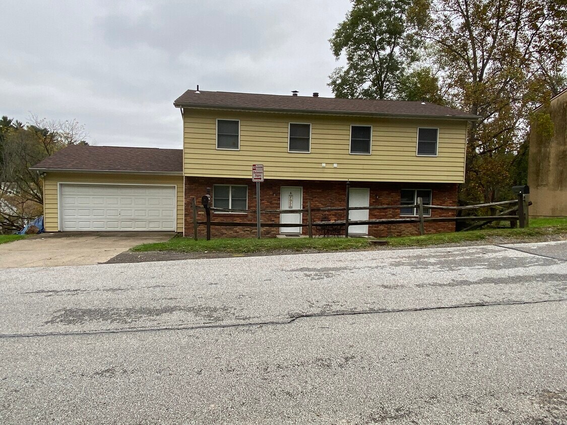 5 Oak Drive Cir, Wheeling, WV 26003 House Rental in Wheeling, WV