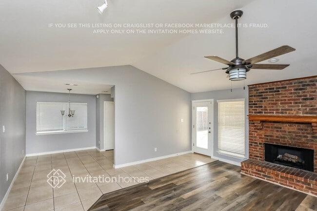 Building Photo - 4913 Cliffwood Dr