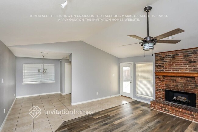 Foto del edificio - 4913 Cliffwood Dr