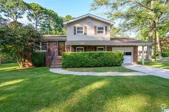 Building Photo - 1064 Sherbrooke Dr