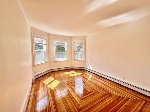 Building Photo - 307 Cabot St