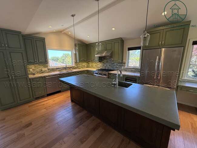 Foto del edificio - Charming and Refreshed Three Bed Carmel Wo...