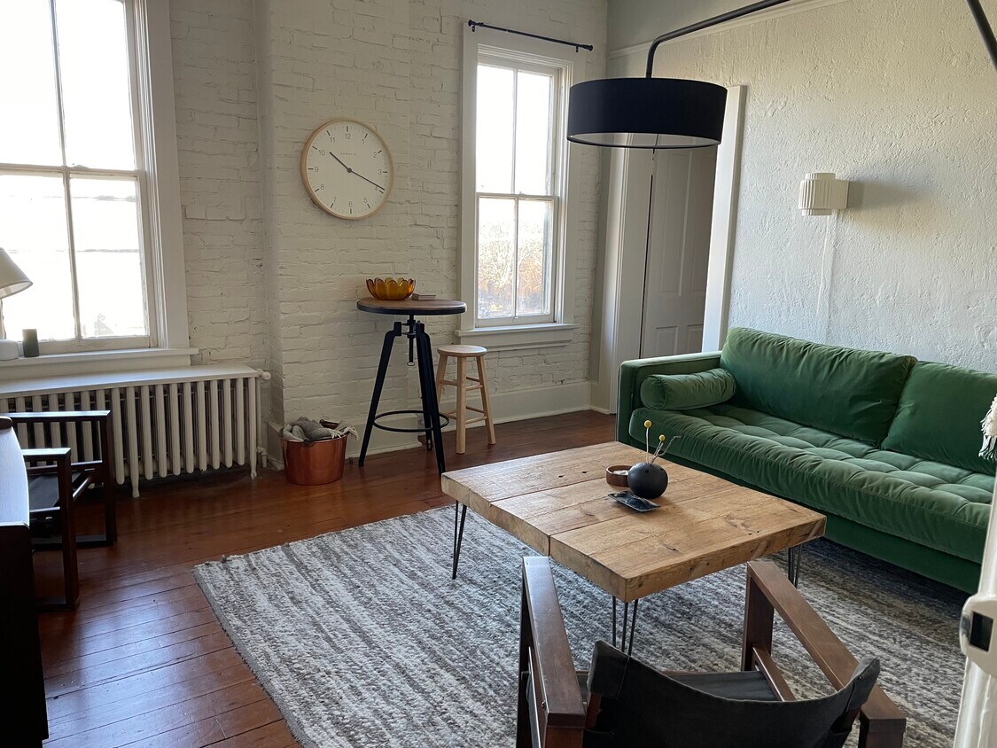 Foto principal - 923 Mohawk St