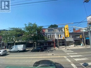 Building Photo - 839 Queen St W