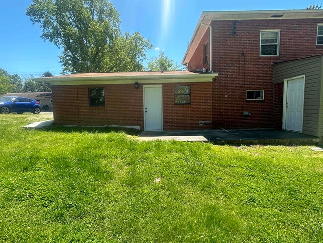 Building Photo - 2265 Crutchfield Ln