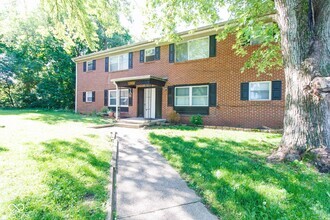 Building Photo - 5909 Devington Rd