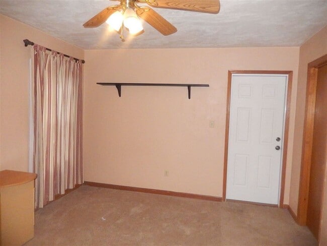 Building Photo - 746 Gold Nugget Trail