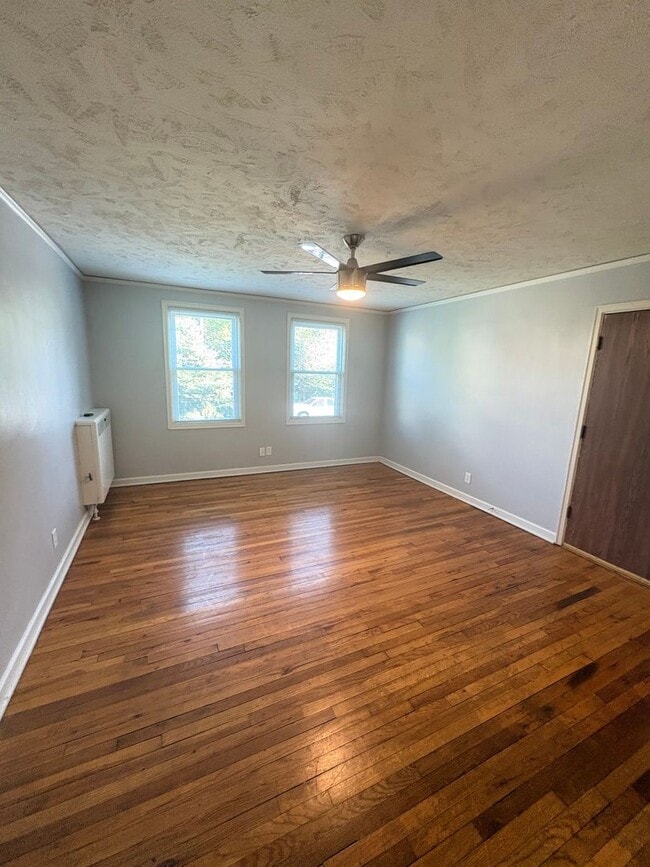 Building Photo - 317 N 31st Ave